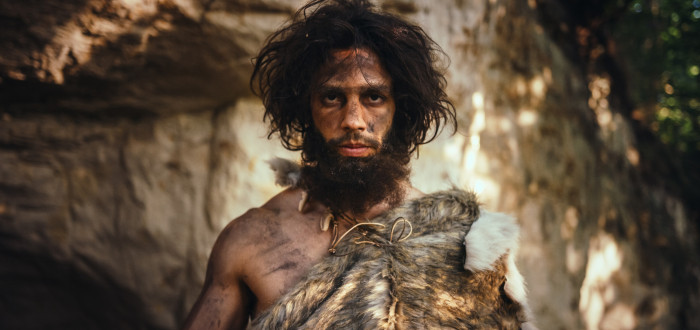 Páření moderních lidí a neandertálců bylo docela drsné. Dnes by skončili ve vězení