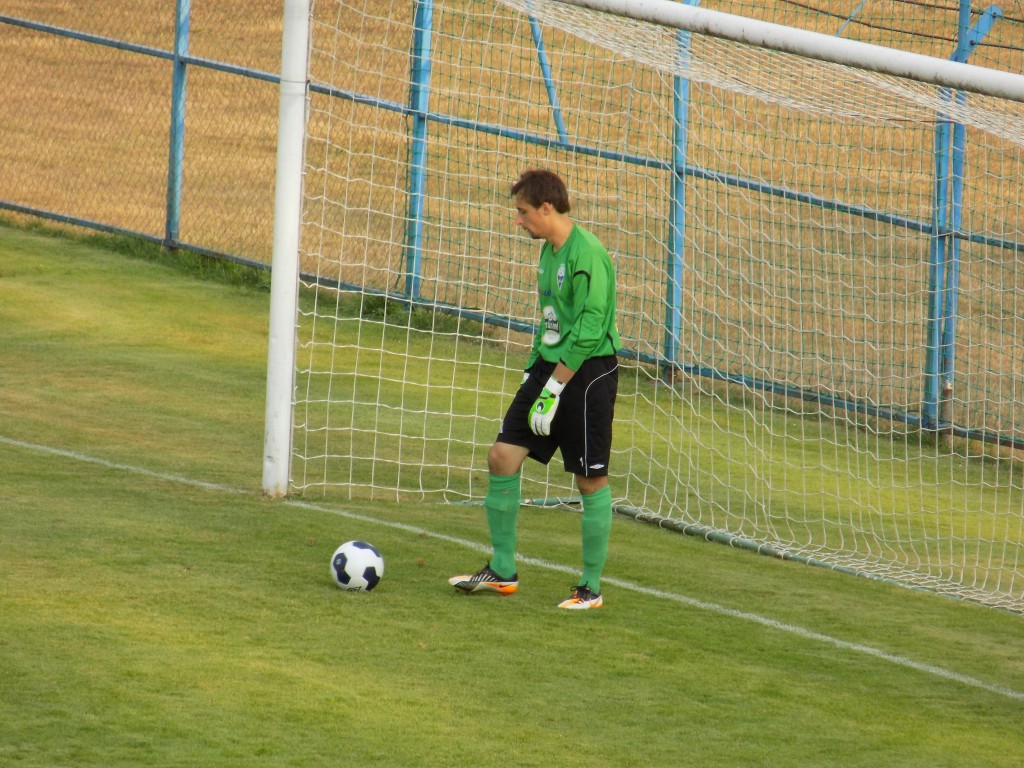 brankář Tetour lovil v neděli míč ze sítě čtyřikrát