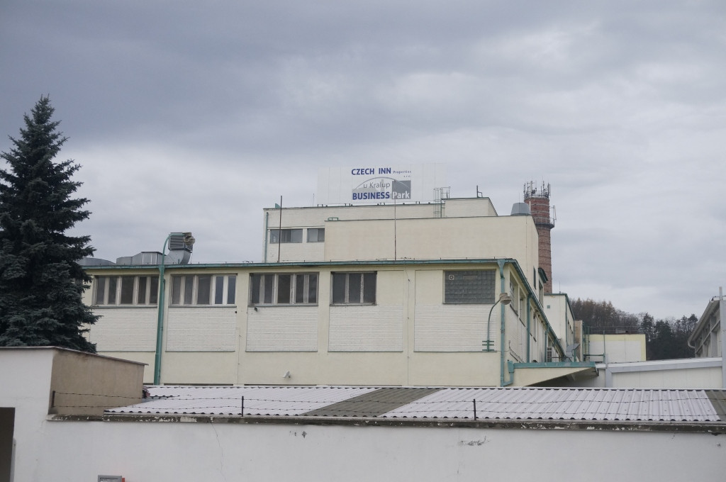 Ceduli CZECH INN BUSINESS park je na střeše již od roku 2011, kdy Unilever areál prodal.. Pár měsíců se tu vyráběly papírové ubrousky... foto: Soňa Brunnerová