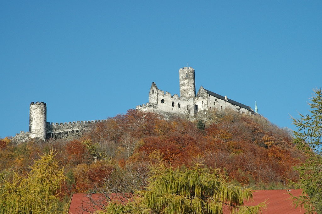Hrad Bezděz je cílem turistické výpravy