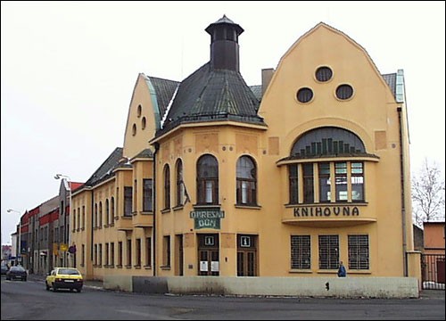 Fond Středočeské vědecké knihovny obsahuje 930 tisíc knih