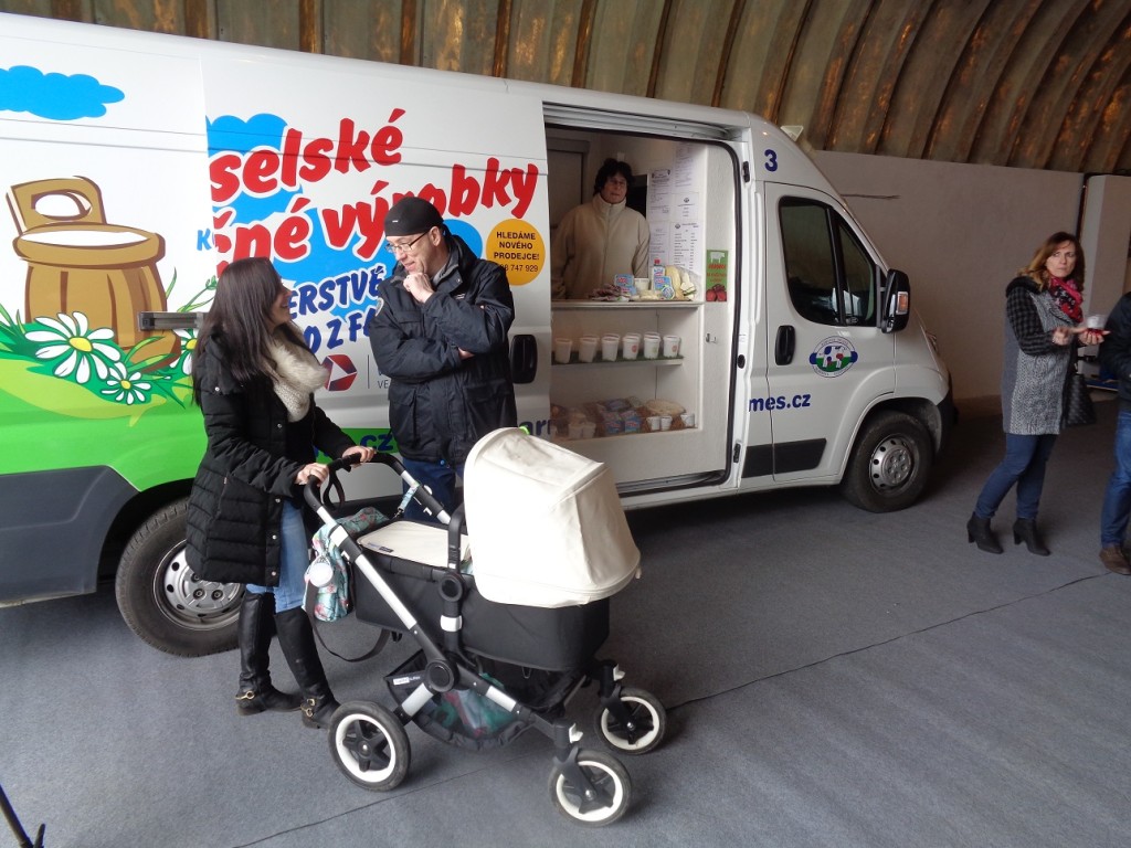 Upravené dodávky budou nabízet selské produkty ze 14 farem