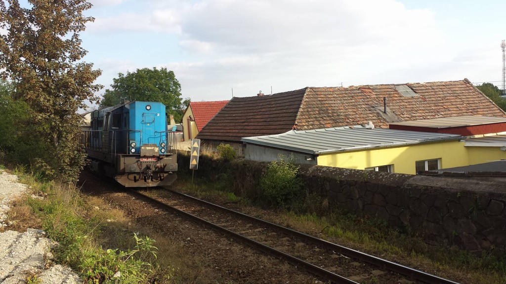 Tři metry, Tak "daleko" máte vlak od oken