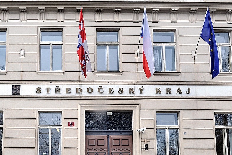 Středočeští silničáři v minulosti čelí kritice kvůli některým zakázkám. Hejtmanka obvinění odmítá