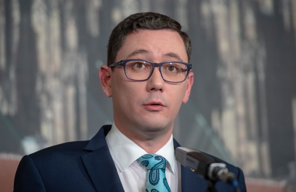 Prezidentův mluvčí Jiří Ovčáček pojal informování o stavu prezidenta Zemana po svém