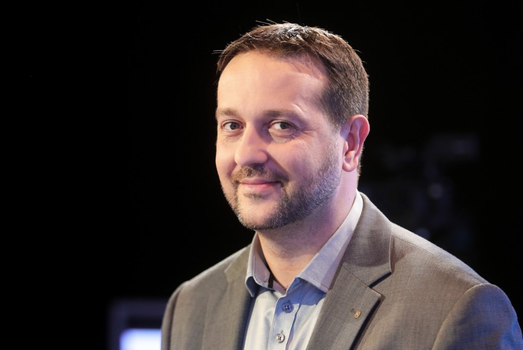 22. října 2021 byl Maďar řádem milosrdných bratří oceněn Cenou Celestýna Opitze za zásluhy na rozvoji lékařské vědy, aktivní činnost při rozvoji zdravotnictví v zemích třetího světa