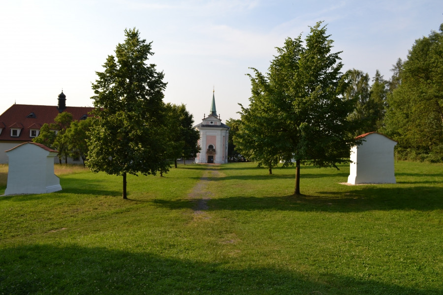 Skalecká alej Maří Magdaleny získala k 8.11 zatím 47 hlasů; foto: Miloš Navrátil