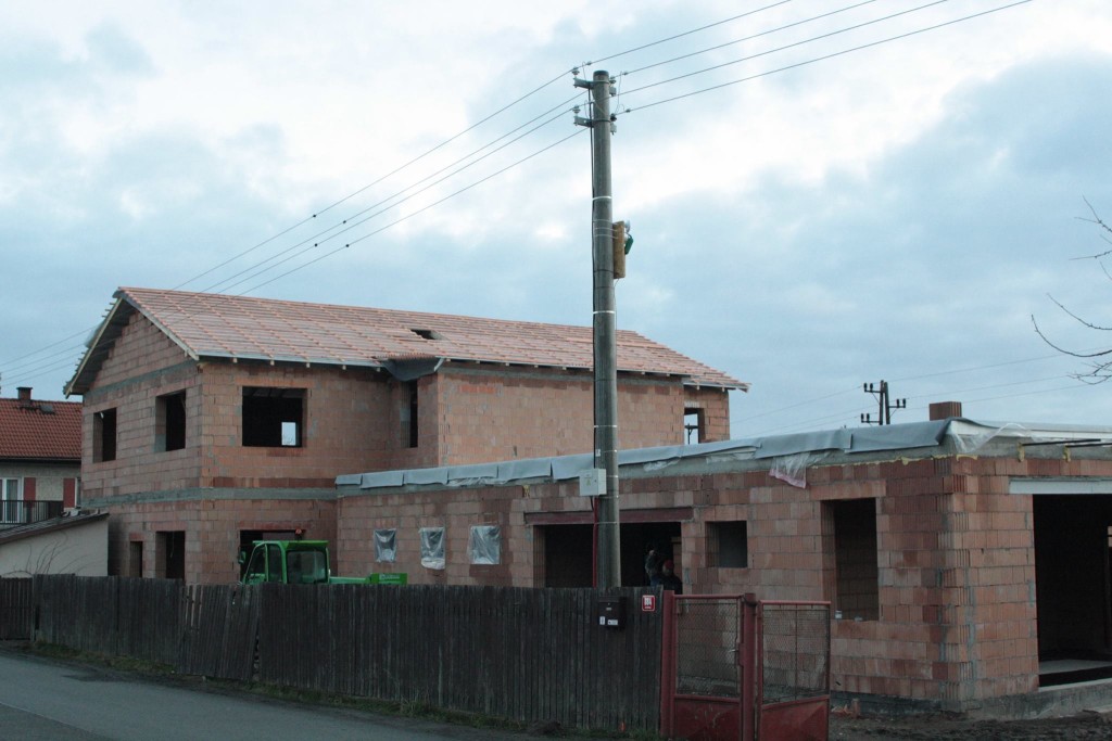 Takto vypadá aktuálně rozestavěná budova nové školy