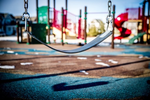 Nad Spořilovským tunelem bude park. Děti se těší na dětská hřiště.