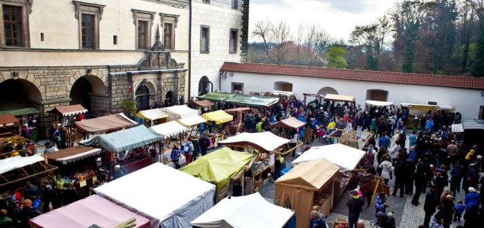 Adventní slavnosti v Nelahozevsi se těší velkému zájmu. Před dvěma lety je za víkend navštívilo 7 tisíc lidí