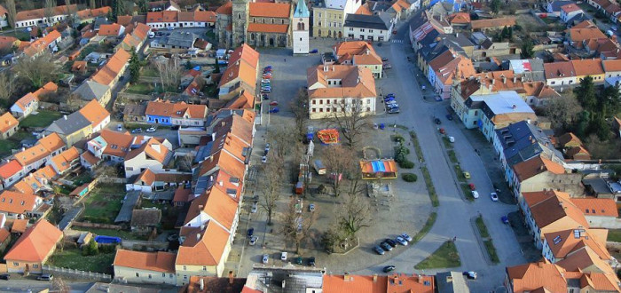 Kouřimské centrum nabízí dostatek parkovacích míst. Bude to tak pořád?