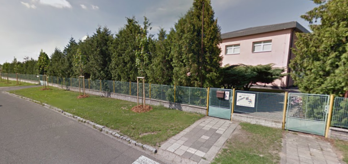 Před školkou se bude konečně parkovat bezpečněji