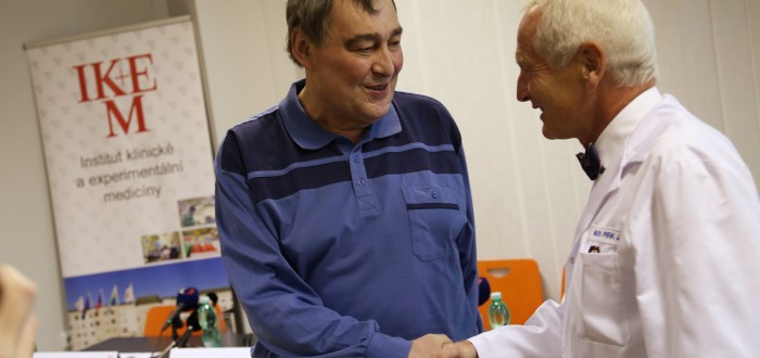 Pacient číslo 1000 František Mach s prof. Janem Pirkem, přednostou Kardiocentra IKEM
