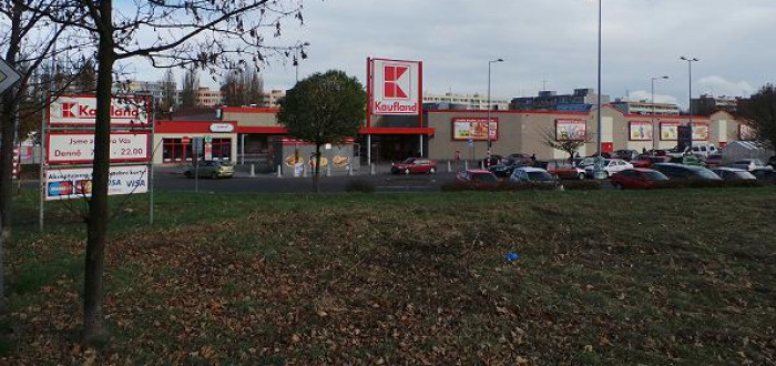 Retail centrum pomalu roste těsně vedle kutnohorského Kauflandu