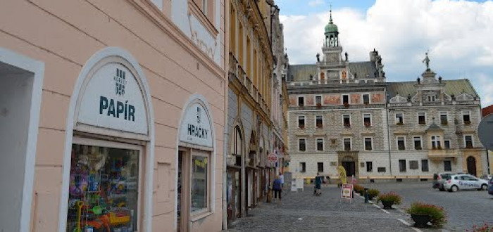Kolínské centrum by už tolik reklam obsahovat nemělo