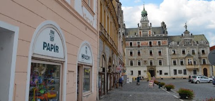 Kolínské centrum by už tolik reklam obsahovat nemělo