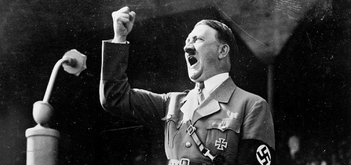 Adolf Hitler zmanipuloval davy a rozpoutal celosvětové šílenství