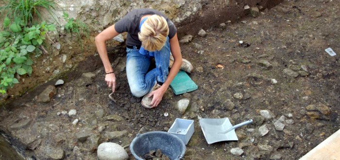Archeologové udělali městu čáru přes rozpočet