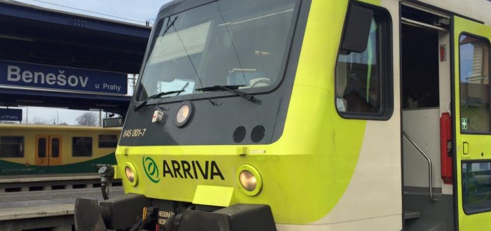 Spěšný vlak nabízí 140 míst k sezení a palubní servis