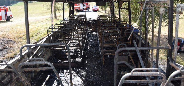 Hořel autobus na příbramsku