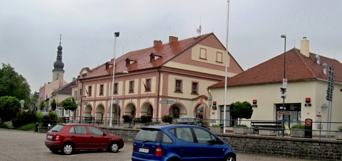Lysá nad Labem vyhlásila soutěž o návrh revitalizace Husova náměstí