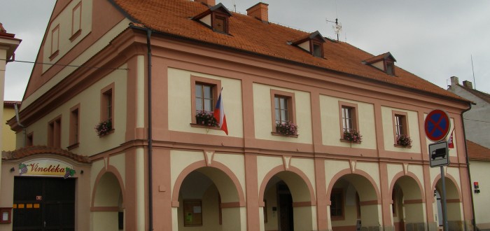V Lysé nad Labem odvolali starostu