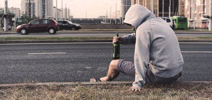 Nejhorší je řešit stres alkoholem, který ho naopak ještě více prohlubuje