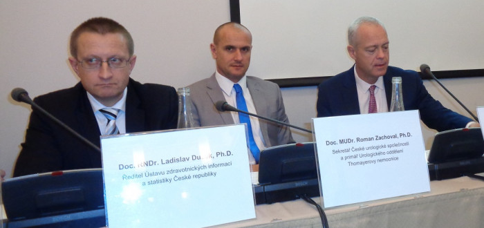 Zleva: Doc. Ladislav Dušek, Prof. Marek Babjuk, Doc. Roman Zachoval