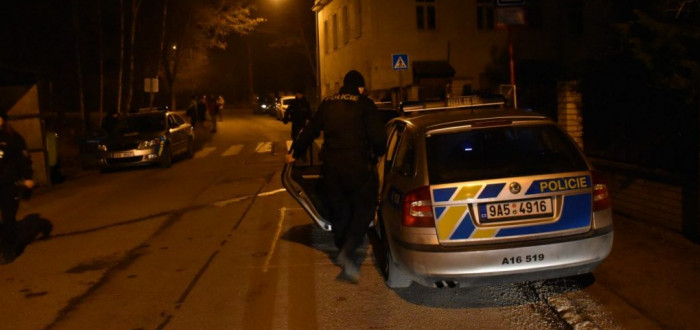 Squatteři obsadili opuštěnou usedlost Šatovka v Praze. Nepomohlo jednání ani se starostou. Ten to přenechal policii