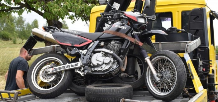 Motorkář na Suzuki se zabil