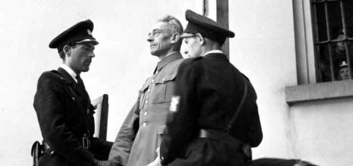 K. H. Frank jen pár vteřin před smrtí