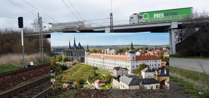 Most je uzavřen a přes něj se nikdo nikam nedostane