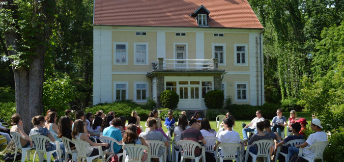 Budova památníku ve Staré Huti u Dobříše