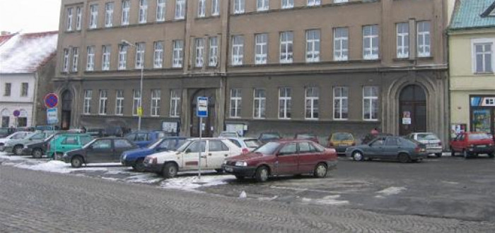 Komplikace během projektu zatím nejsou, pouze jsou nepříjemné práce u školy