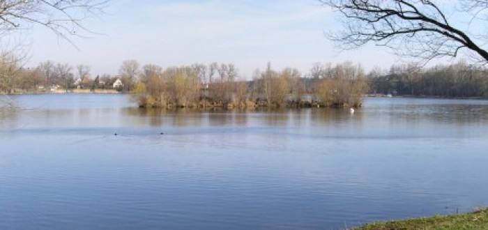 Atraktivní jezero Ostrá už by mohlo být bezpečnější