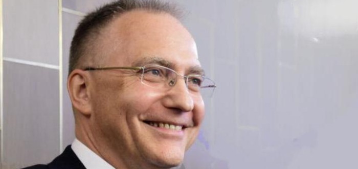Šéf BIS má závažné dokumenty ohledně bezpečnosti státu, ale nemá je komu předat