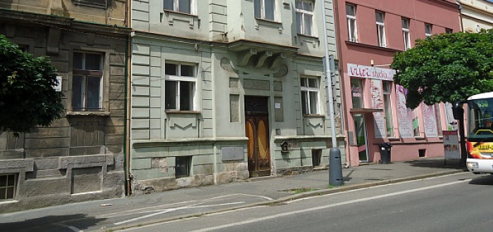 Ubytovna v Legerově ulici definitivně končí. Kde nyní mají možnost bezdomovci složit v Kolíně hlavu? Pokračujte ve fotogalerii