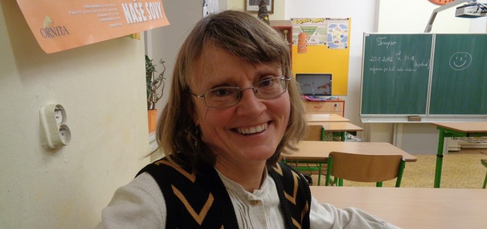 Lenka Netopilová se i po náročném pracovním dni stále směje