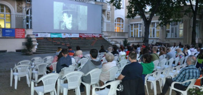 Letní kino Regina v Karlíne