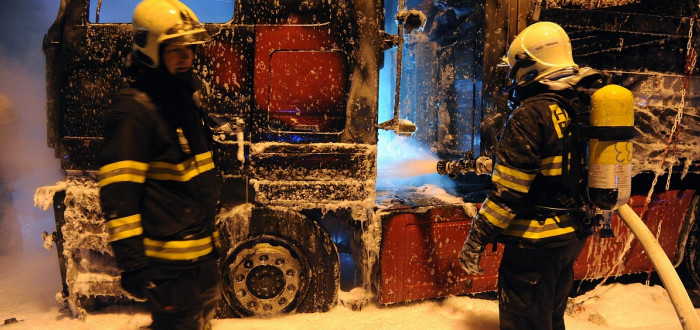 Požár uzavřel lochkovský tunel na Pražském okruhu