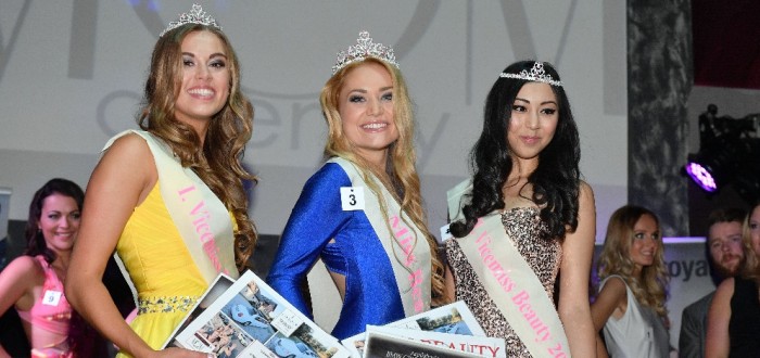Miss Beauty se stala Nikola Nejedlíková (uprostřed)