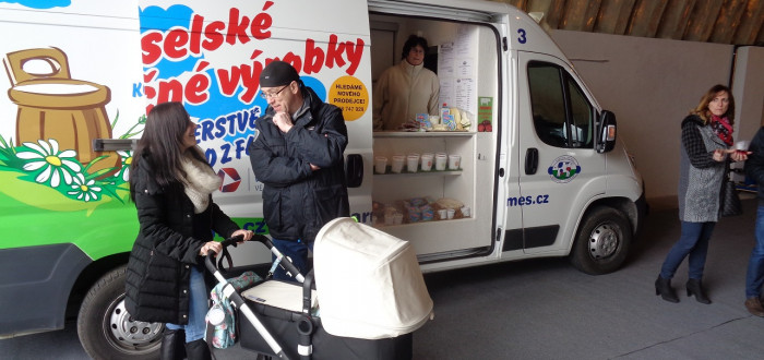 Upravené dodávky budou nabízet selské produkty ze 14 farem