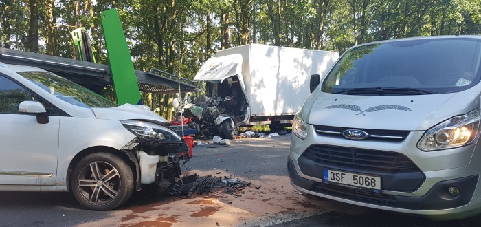 Přesto byla silnice dvě hodiny uzavřená.