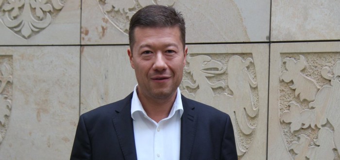 Předseda SPD Okamura si postavil na pražském Břevnově unikátní domov