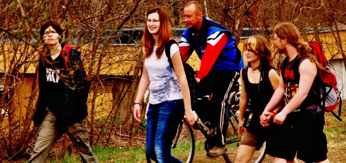 Jít na Okoř je pro mnohé teenagery z Kralupska, Kladenska i Velké Prahy velmi oblíbená předmaturitní kratochvíle
