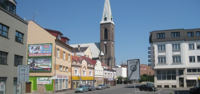 Palackého náměstí v roce 2010 připomínalo spíše šedou pláň než prostor reprezentující město