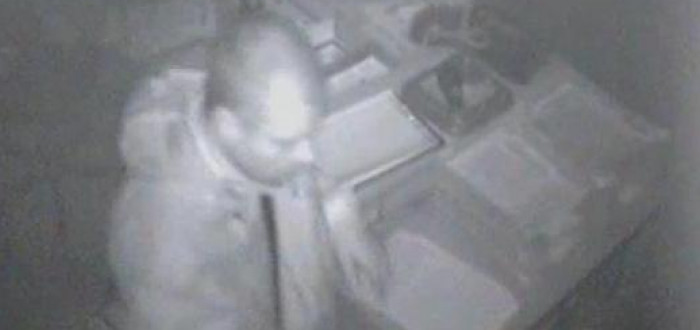 Vloupal se do firmy, dešel bez lupu