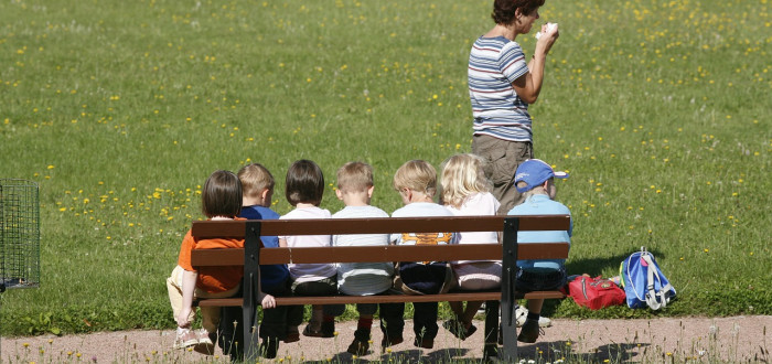 Nové zážitky a kamarádi. Mluvte o nich s dítětem, i to je v adaptaci na školku důležité
