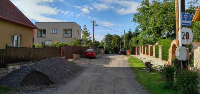 Staré Slovany bezesporu rekonstrukci potřebují, fotografie z místa to jasně dokazuje