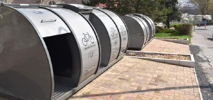 Nové cykloboxy pořídila v uplynulých dnech příbramská radnice